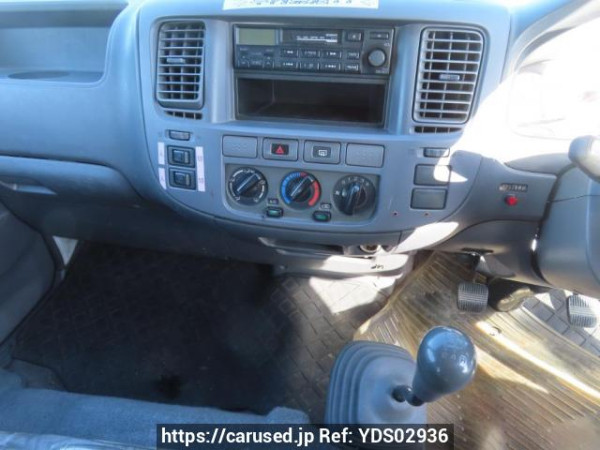Used 2004 MT nissan caravan-bus DWGE25 Image[26]