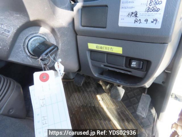 Used 2004 MT nissan caravan-bus DWGE25 Image[30]