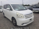Toyota Noah ZRR75G