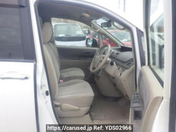 Used 2010 AT toyota noah ZRR75G Image[11]