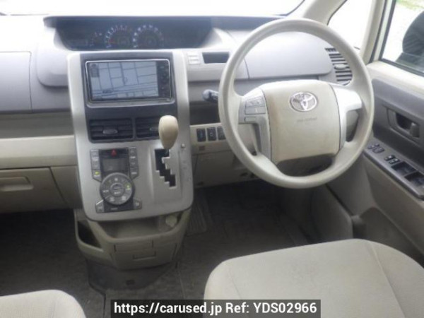 Used 2010 AT toyota noah ZRR75G Image[20]