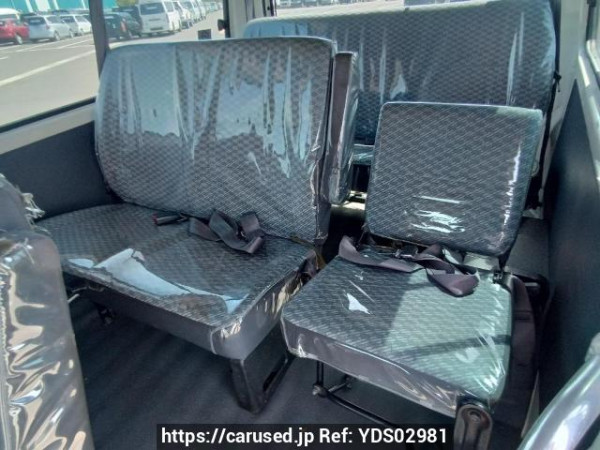 Used 2002 AT toyota hiace-wagon RZH111G Image[15]