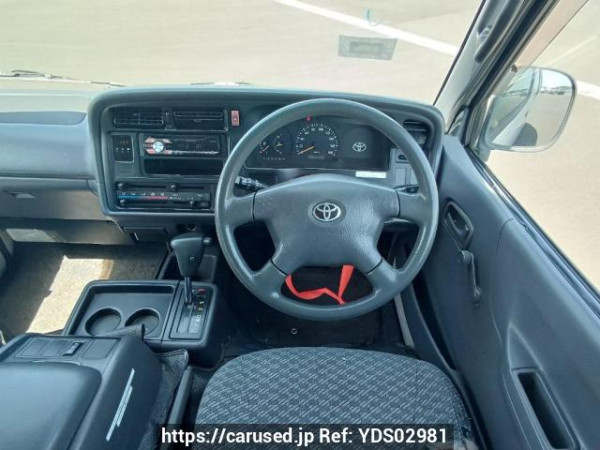 Used 2002 AT toyota hiace-wagon RZH111G Image[19]