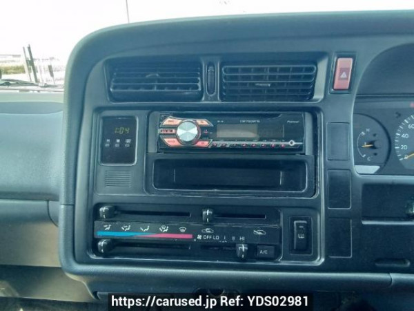 Used 2002 AT toyota hiace-wagon RZH111G Image[20]