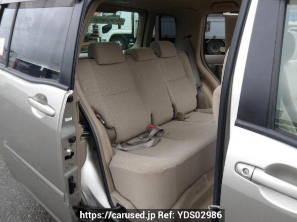 Used 2005 AT toyota raum NCZ20 Image[15]
