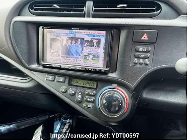 Used 2013 AT toyota aqua DAA-NHP10 Image[5]
