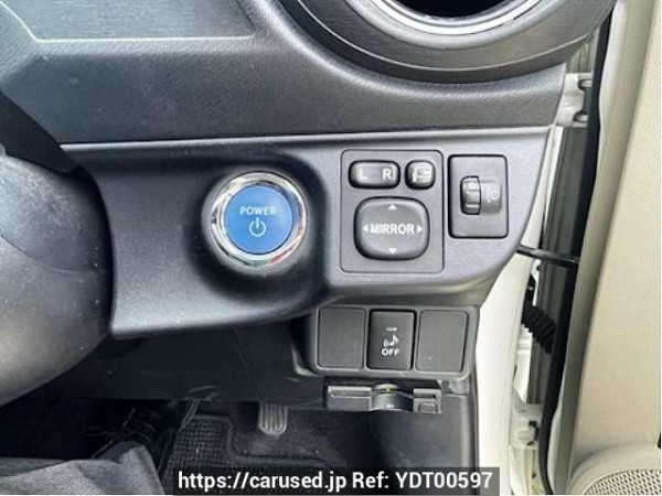 Used 2013 AT toyota aqua DAA-NHP10 Image[7]