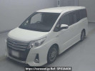 Toyota Noah ZWR80W