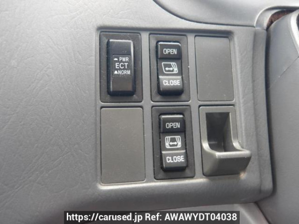 Used 1997 AT toyota granvia RCH11W Image[27]