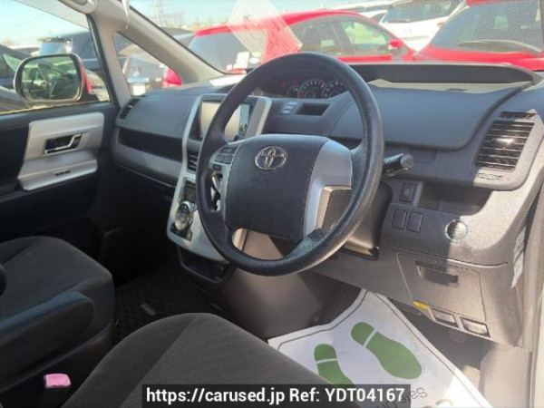 Used 2010 AT toyota noah ZRR75G Image[12]