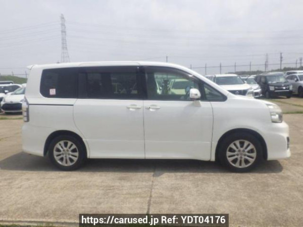 Used 2010 AT toyota voxy ZRR70W Image[7]