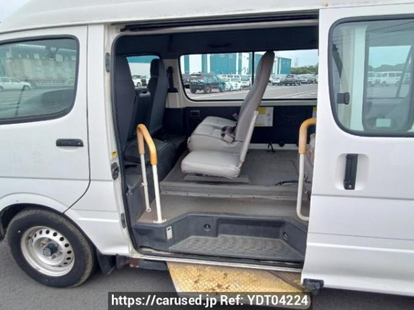 Used 2004 AT toyota regiusace-commuter TRH124B Image[13]