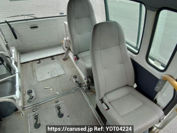 Used 2004 AT toyota regiusace-commuter TRH124B Image[14]