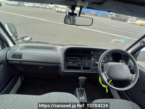 Used 2004 AT toyota regiusace-commuter TRH124B Image[16]