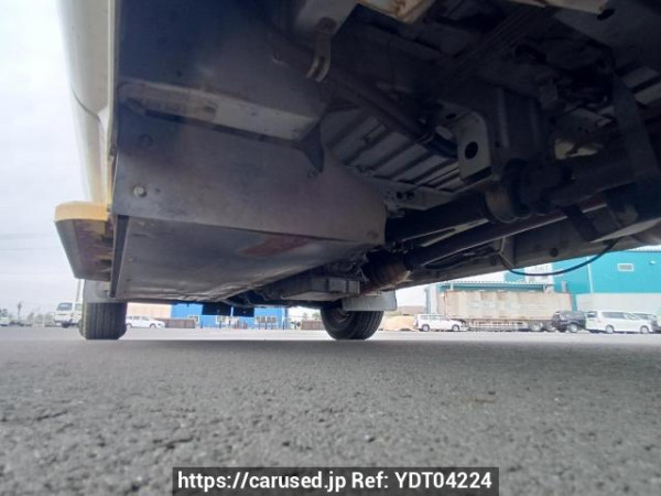 Used 2004 AT toyota regiusace-commuter TRH124B Image[32]