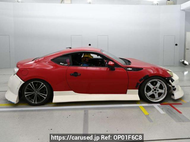 Buy Used 2012 Toyota 86 ZN6 (OP01F6C8) - Carused.jp