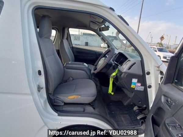 Used 2005 AT toyota hiace-wagon TRH214W Image[13]