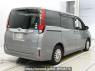 Used 2015 AT toyota noah ZWR80G Image[1]