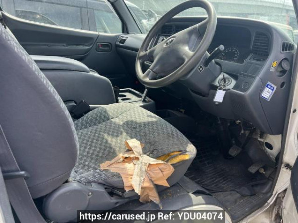 Used 2000 AT toyota hiace-wagon RZH111G Image[8]