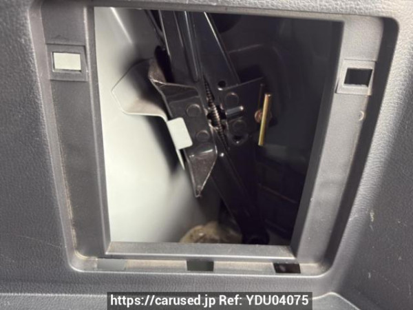 Used 2005 AT mazda verisa DC5W Image[41]