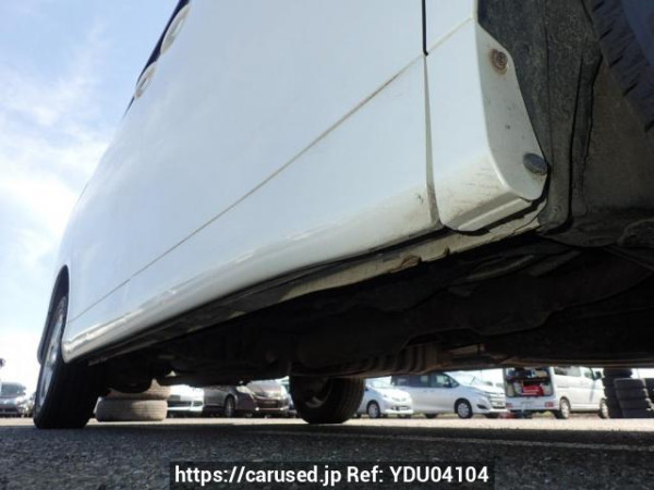 Used 2009 AT toyota noah ZRR75G Image[42]