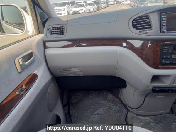 Used 2001 AT toyota regius-wagon RCH41W Image[19]