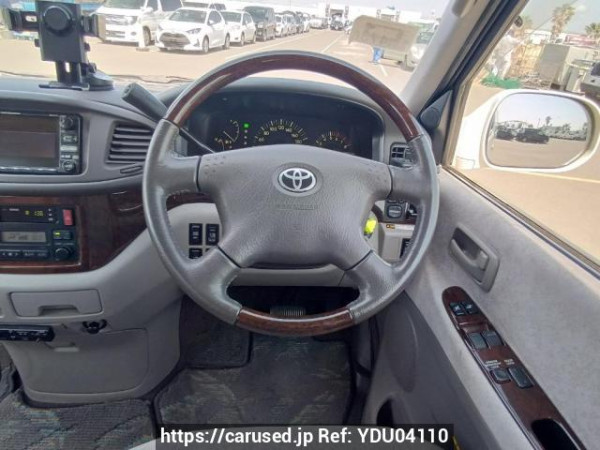 Used 2001 AT toyota regius-wagon RCH41W Image[20]