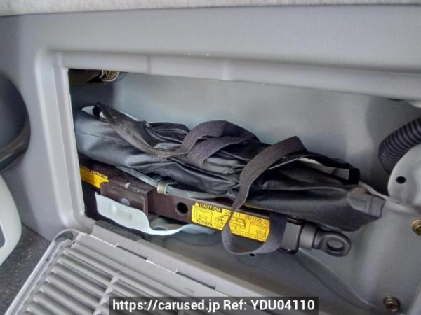 Used 2001 AT toyota regius-wagon RCH41W Image[41]