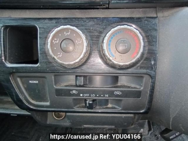 Used 2006 AT toyota regiusace-van KDH205V Image[24]