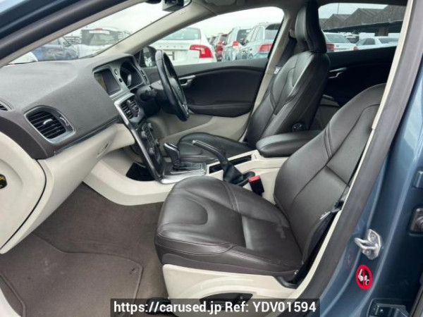 Used 2014 AT volvo v40 MB4164T Image[14]