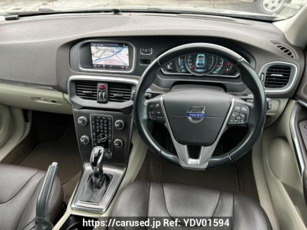 Used 2014 AT volvo v40 MB4164T Image[17]