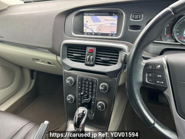 Used 2014 AT volvo v40 MB4164T Image[21]