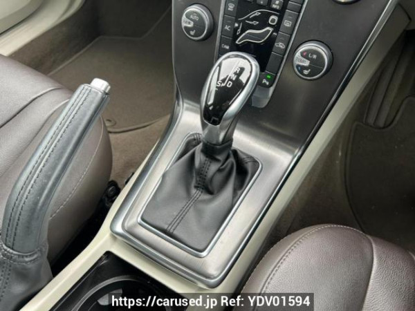 Used 2014 AT volvo v40 MB4164T Image[24]