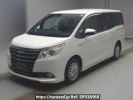 Toyota Noah ZWR80G
