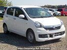 Daihatsu Mira e:S LA300S