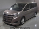 Toyota Noah ZWR80G