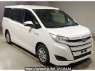 Toyota Noah ZWR80G