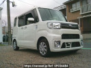 Toyota Pixis Mega LA700A