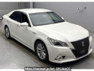 Toyota Crown Hybrid AWS210