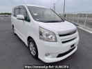 Toyota Noah ZRR70W
