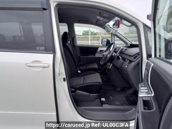 Used 2008 AT toyota noah ZRR70W Image[12]