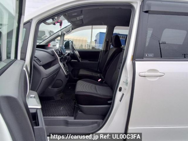 Used 2008 AT toyota noah ZRR70W Image[13]