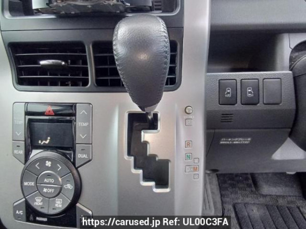 Used 2008 AT toyota noah ZRR70W Image[22]