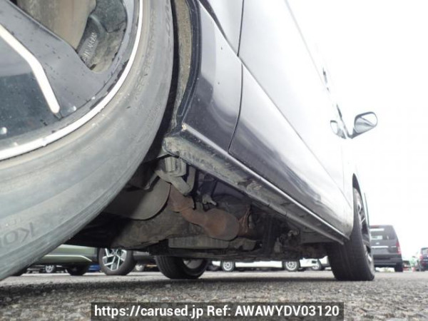 Used 2005 AT toyota regiusace-van KDH205V Image[32]