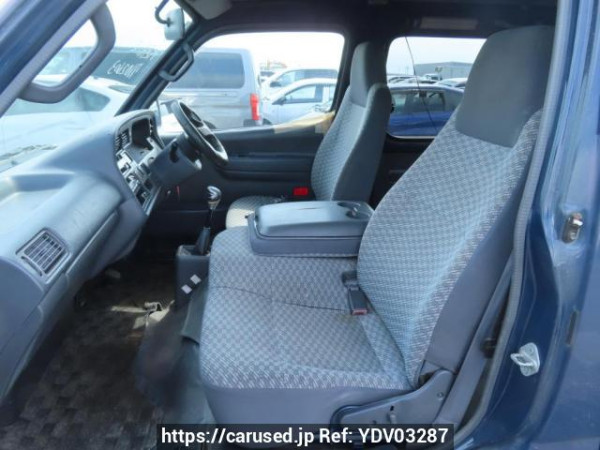 Used 2002 MT toyota hiace-van RZH112V Image[16]