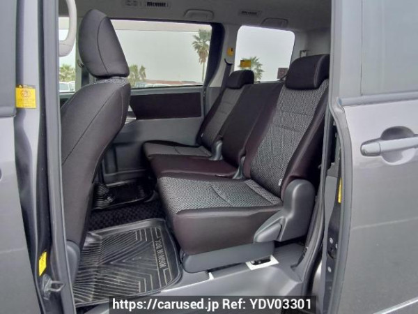 Used 2009 AT toyota noah ZRR75W Image[16]