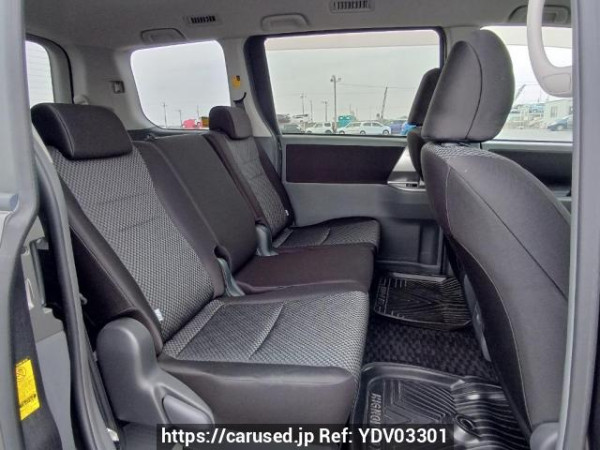 Used 2009 AT toyota noah ZRR75W Image[17]