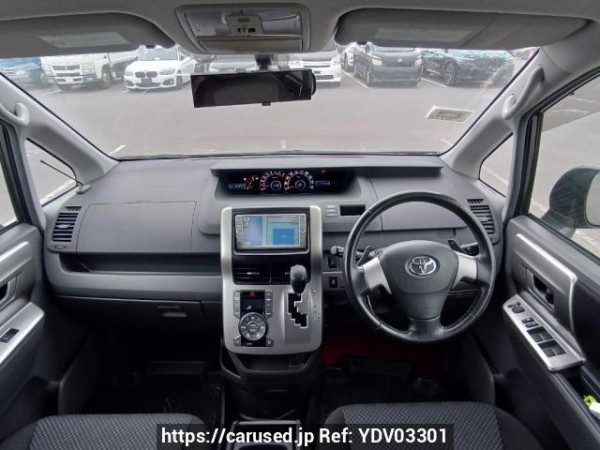 Used 2009 AT toyota noah ZRR75W Image[20]