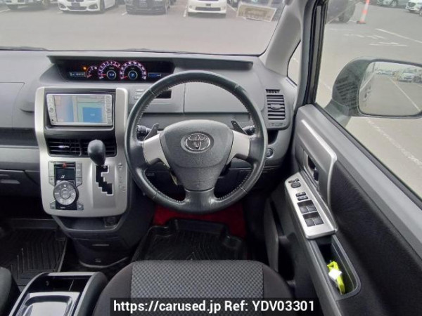 Used 2009 AT toyota noah ZRR75W Image[22]