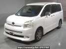 Toyota Voxy ZRR70W
